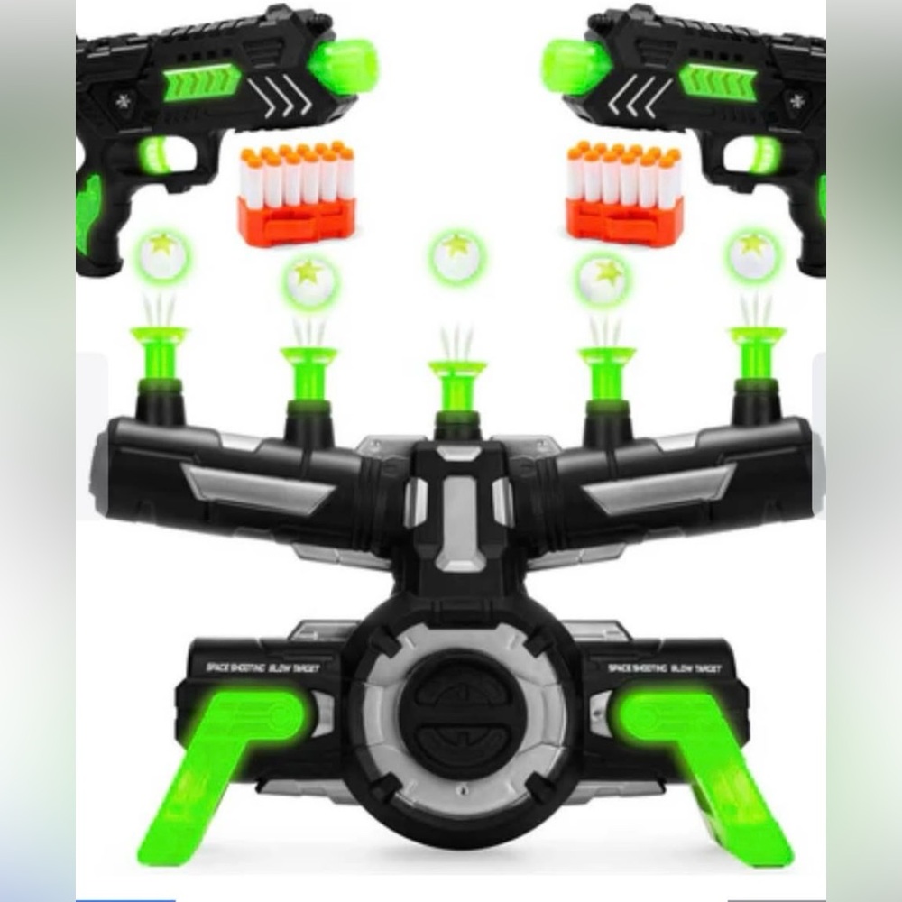 Glow-in-the-Dark Floating Target &
Blaster Set w/ 24 Darts, 20
Targets